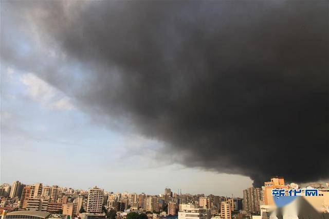 贝鲁特港口区发生激烈爆炸