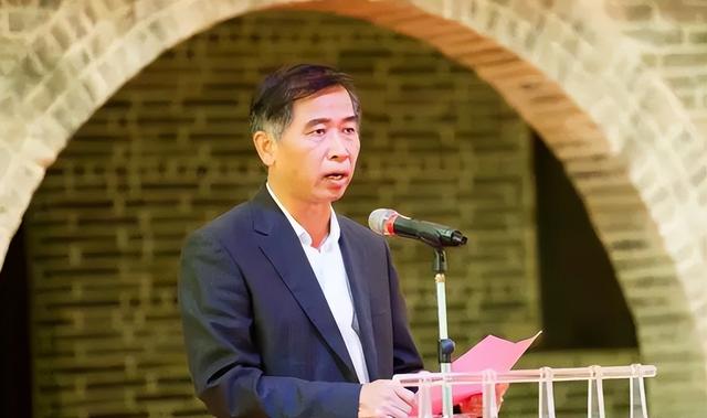 广东省农信联社原理事长周高雄被提起公诉